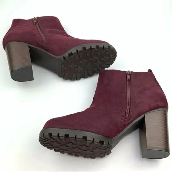 Sugar Foley ankle booties size 9.5 maroon chunky