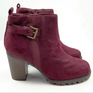 Sugar Foley ankle booties size 9.5 maroon chunky