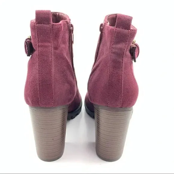Sugar Foley ankle booties size 9.5 maroon chunky