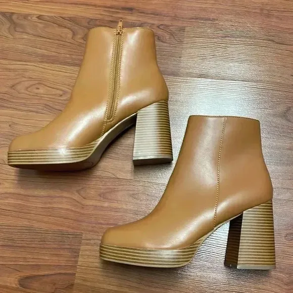Sugar Warrant chunky trendy boots size 9.5