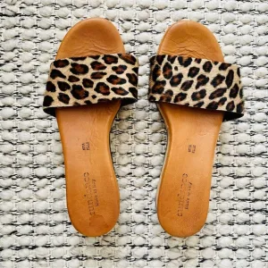 SUNDANCE Cheetah Print‎ Wedge Sandals, Made in Italy, Sz 37