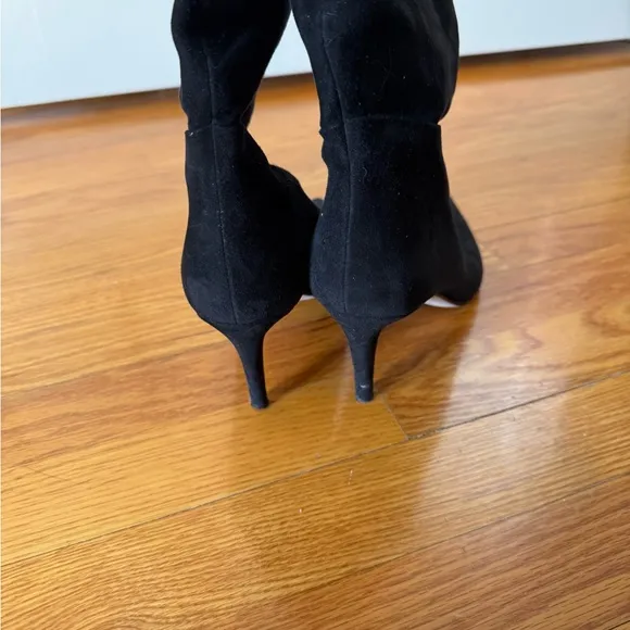Tamara Mellon Black Heeled Boots with Pointed Toe and High Heel