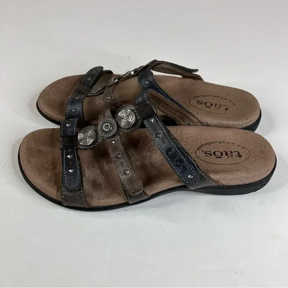 Taos studded slide sandals two toned leather size 7