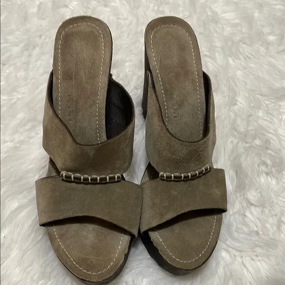 Tapeet by Vicini Tan Platform Heels Sandals Sz 38