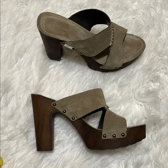 Tapeet by Vicini Tan Platform Heels Sandals Sz 38