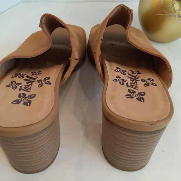 Tara M suede leather sandals