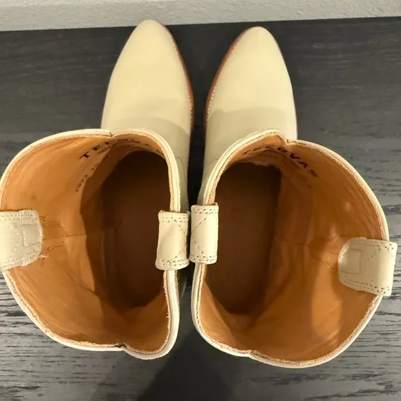 Tecovas Women's Cream Leather Boots