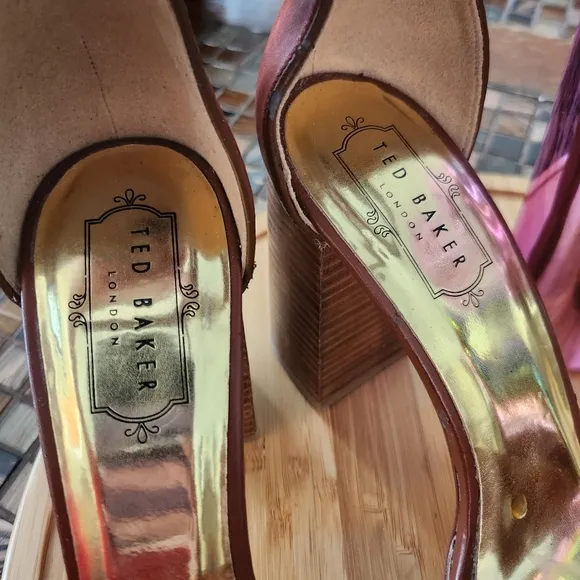 Ted Baker Lorno Leather Block Heeled Sandals size 39
