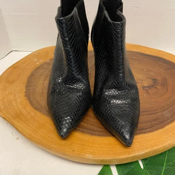 Ted Baker Snakeskin Leather Pointed Toe Stiletto Heel Ankle boots