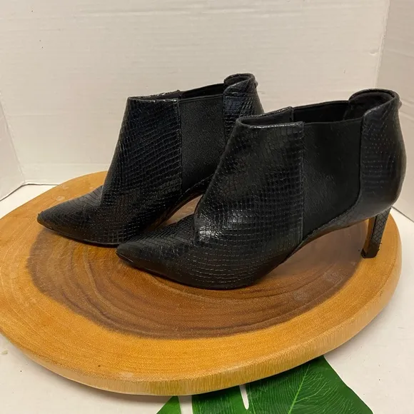 Ted Baker Snakeskin Leather Pointed Toe Stiletto Heel Ankle boots