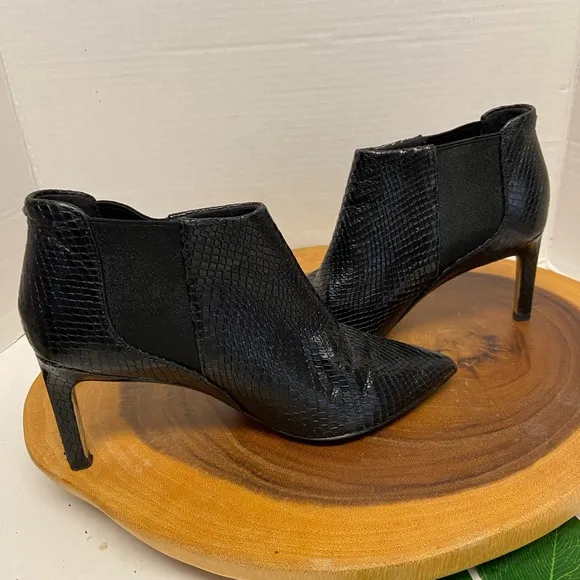 Ted Baker Snakeskin Leather Pointed Toe Stiletto Heel Ankle boots