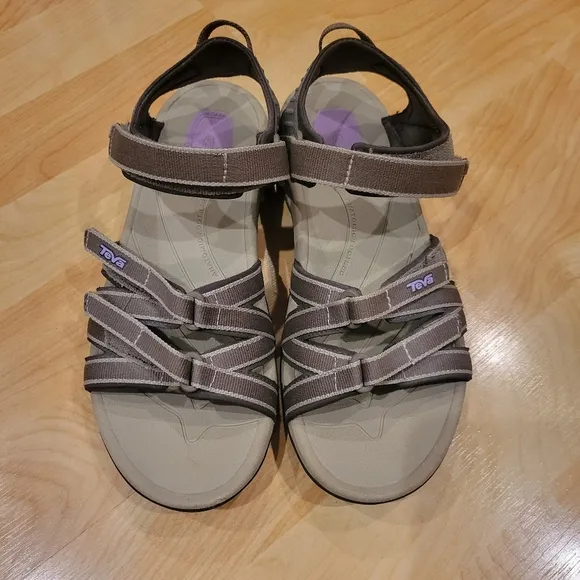 Teva Tirra Sandals Size 7 Women's Hiking sandals water sandals