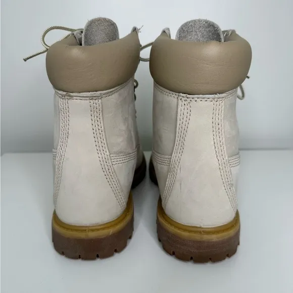 Timberland Cream Leather Boots - Classic Style and Durability for Every Season