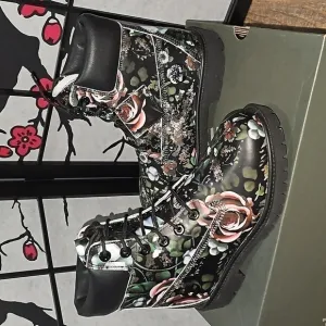 Timberland Waterproof Boots Floral NWB Size 7