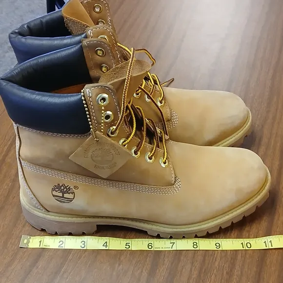 TIMBERLAND  Wheat Nubuck Leather Work Boots with Padded Collar and Rubber Sole