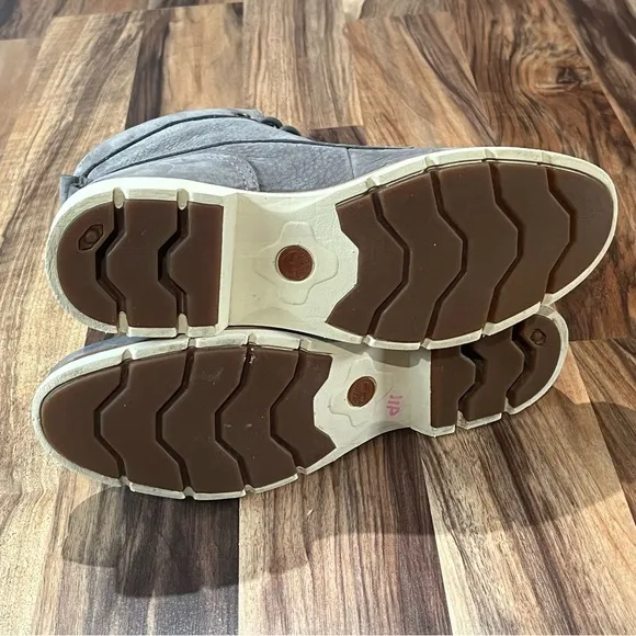 Timberland Women's Bramhall Boot Waterproof Lace Up Chukka Gray Nubuck