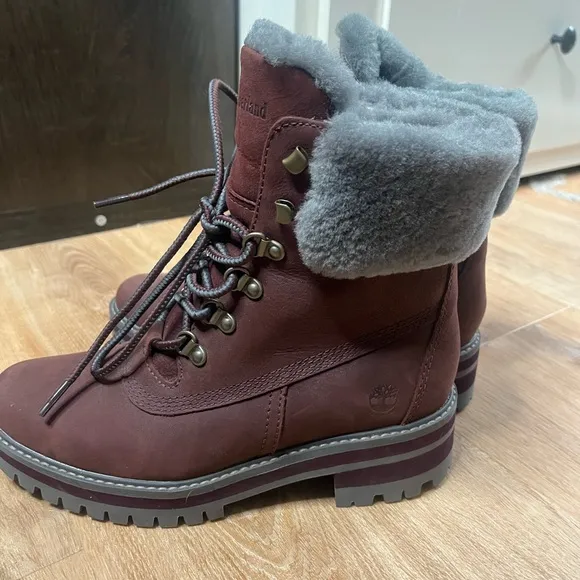 Timberland Womens Courmayeur Valley 6&quot; Waterproof Suede Boots