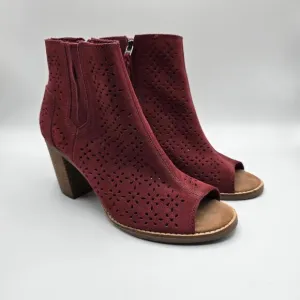 Toms Majorca Peep-Toe red suede perforated chunky heel ankle boots size 8.5