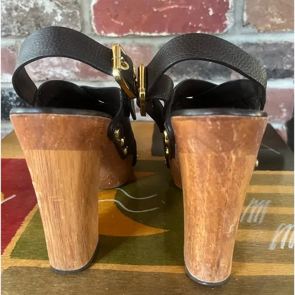 Tory Burch Brown Leather Chunky High Heel Sandals. Women’s Size 7.5.