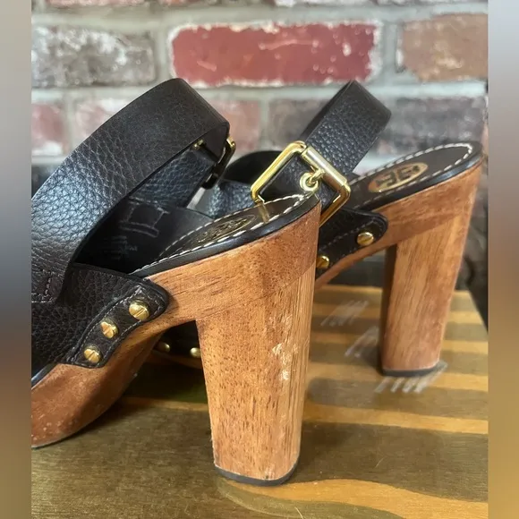Tory Burch Brown Leather Chunky High Heel Sandals. Women’s Size 7.5.
