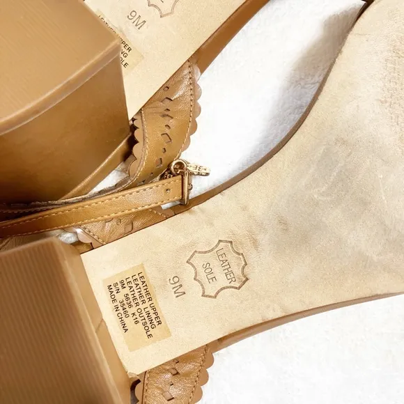 Tory Burch brown leather embellished sandals sz9