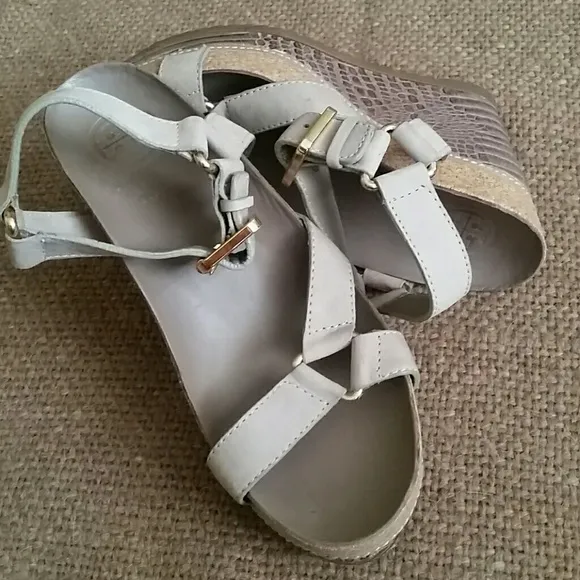 Tory Burch comfy wedges sandals