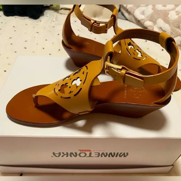 Tory Burch Miller tan wedge sandals