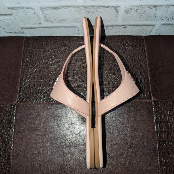 Tory Burch Sea Shell Pink &amp; Gold Jolie Leather Sandal Flat Thong 8.5