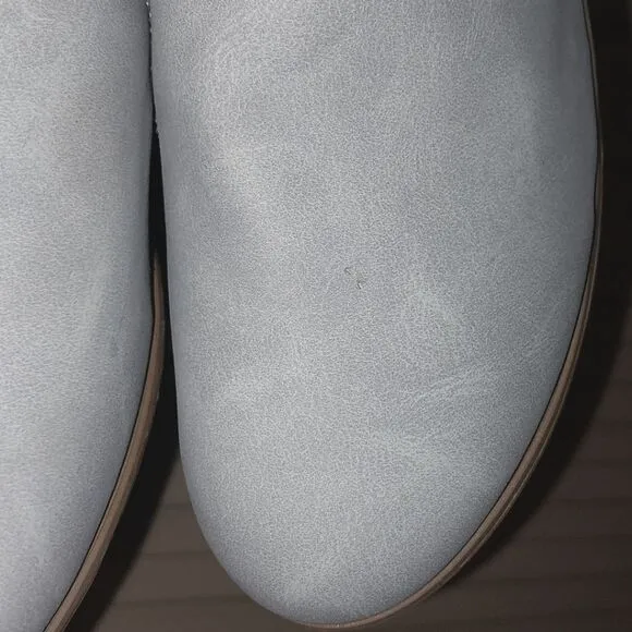 Trendy chunky heel Boots size 6