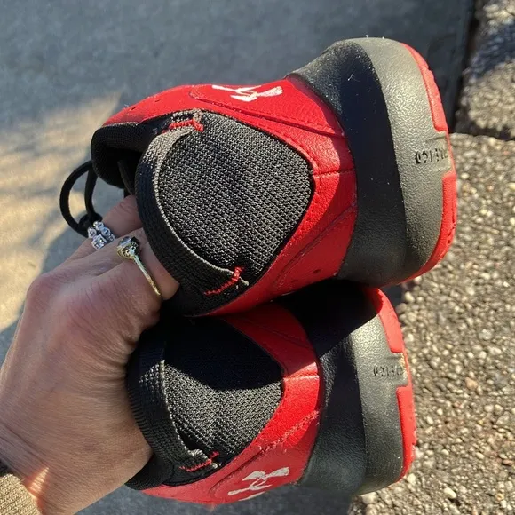 UA Red Black Lockdown basketball Sneakers