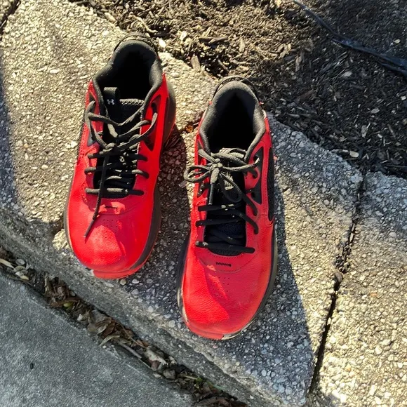 UA Red Black Lockdown basketball Sneakers