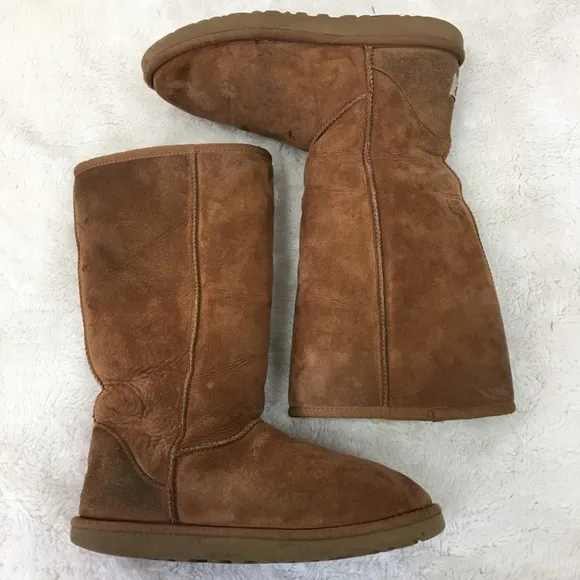 UGG 5815 Classic Tall Boots Chestnut Size 9