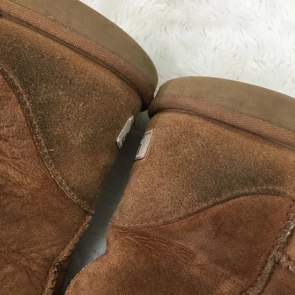 UGG 5815 Classic Tall Boots Chestnut Size 9