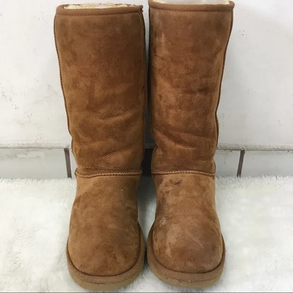 UGG 5815 Classic Tall Boots Chestnut Size 9