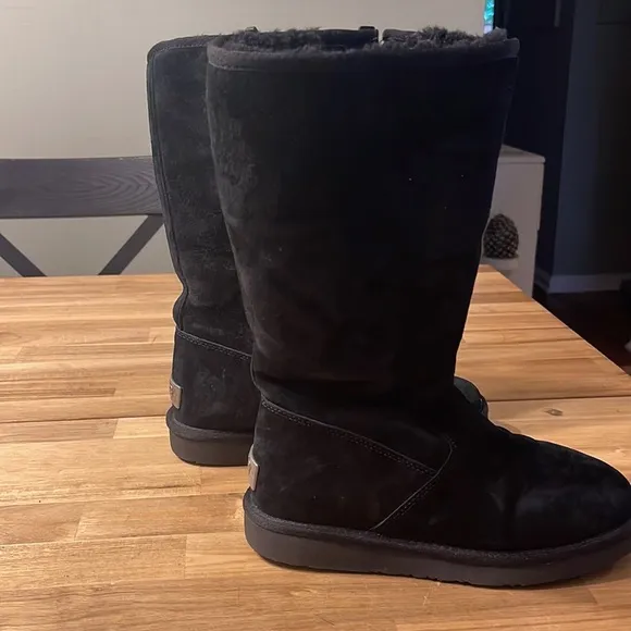 UGG Alber 1016592 classic boots