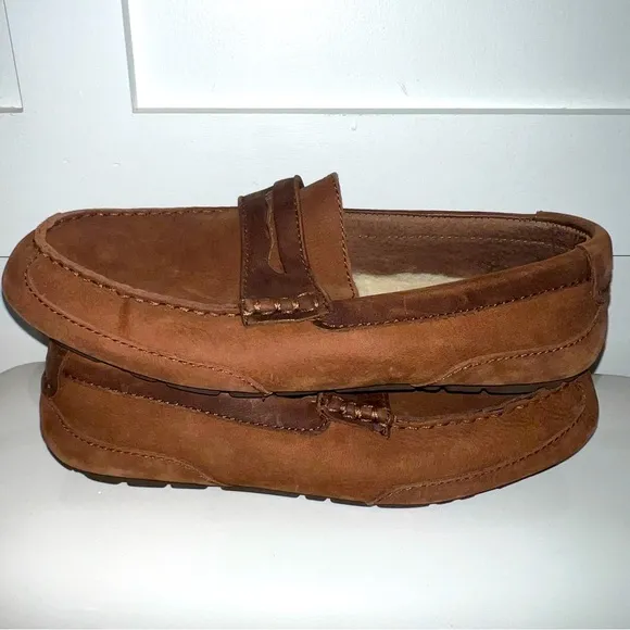 👞UGG• &quot;Tucker&quot; Brown Men’s Suede Leather Driving Shoes Loafers•SIZE 10