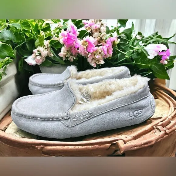🔥🔥UGG Ansley Water Resistant Slippers Cozy comfy Loafers Size 6