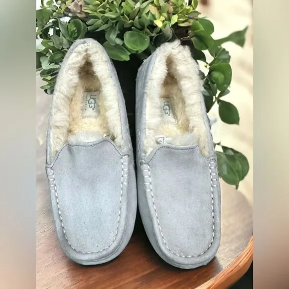 🔥🔥UGG Ansley Water Resistant Slippers Cozy comfy Loafers Size 6