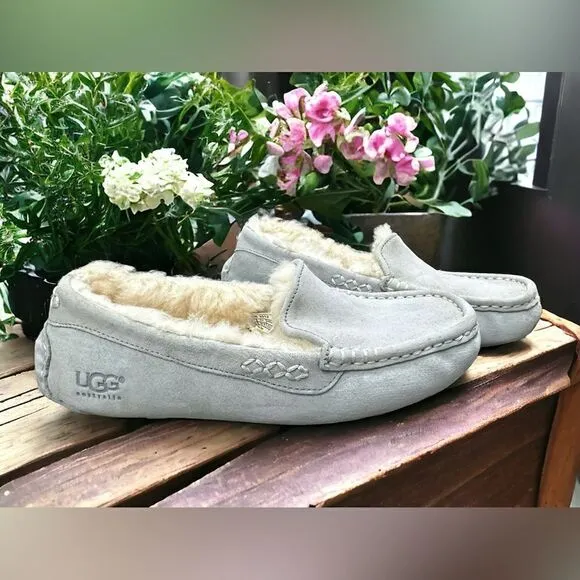 🔥🔥UGG Ansley Water Resistant Slippers Cozy comfy Loafers Size 6