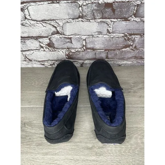 UGG Ascot Slipper Blue Matte Leather Navy Wool Loafers Men’s 10M US/43EU 1103889