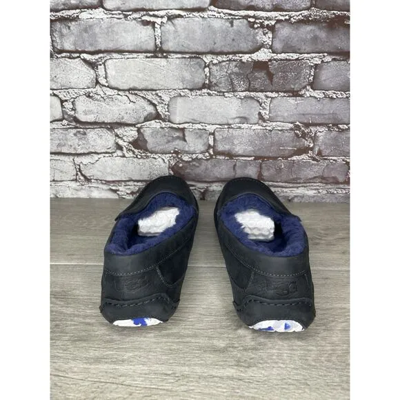 UGG Ascot Slipper Blue Matte Leather Navy Wool Loafers Men’s 10M US/43EU 1103889