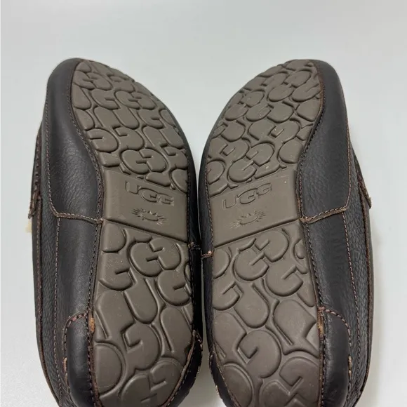 UGG Ascot Slipper Loafers Dark Brown Men’s Size 9