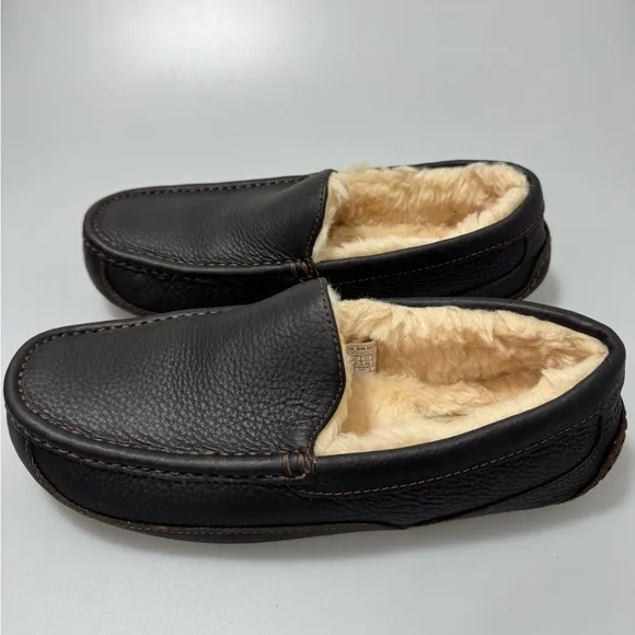 UGG Ascot Slipper Loafers Dark Brown Men’s Size 9