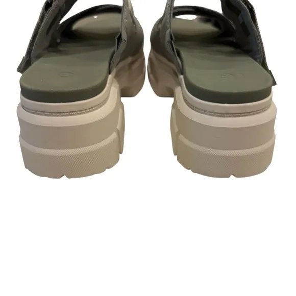 UGG Ashton women’s sandals in Moss Green. NIB