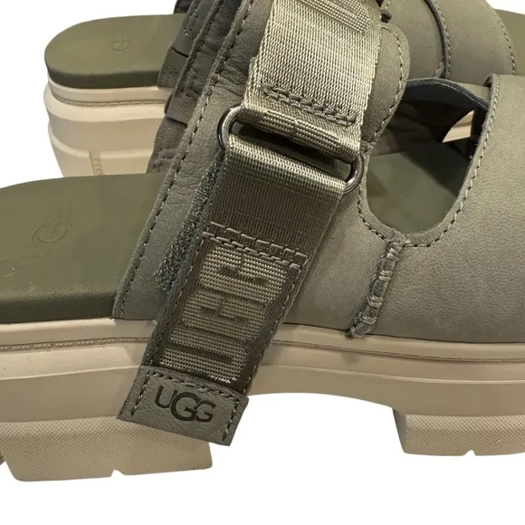 UGG Ashton women’s sandals in Moss Green. NIB