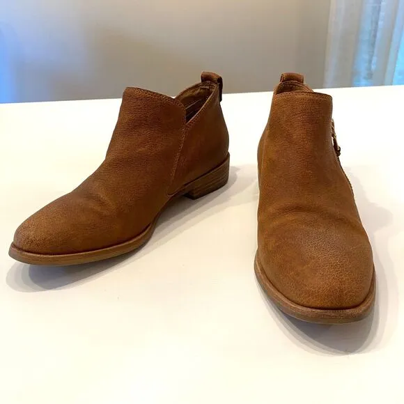 UGG Aureo Women's‎ Waterproof Zip Ankle-High Boots Booties Chestnut Suede US 8