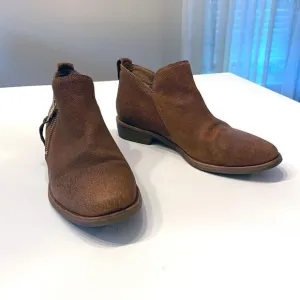 UGG Aureo Women's‎ Waterproof Zip Ankle-High Boots Booties Chestnut Suede US 8