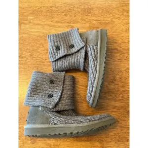 UGG Australia Classic Cardy Boots Size 4 Women's Color Grey.