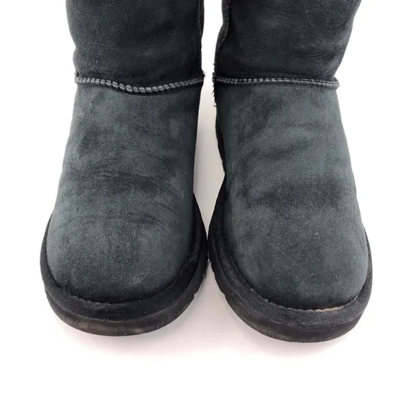UGG Australia Classic Tall Sheepskin Winter Boots 8
