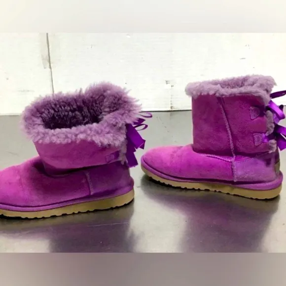UGG BAILEY BOW II Classic Short Garnet Suede Purple Boots~Size 4